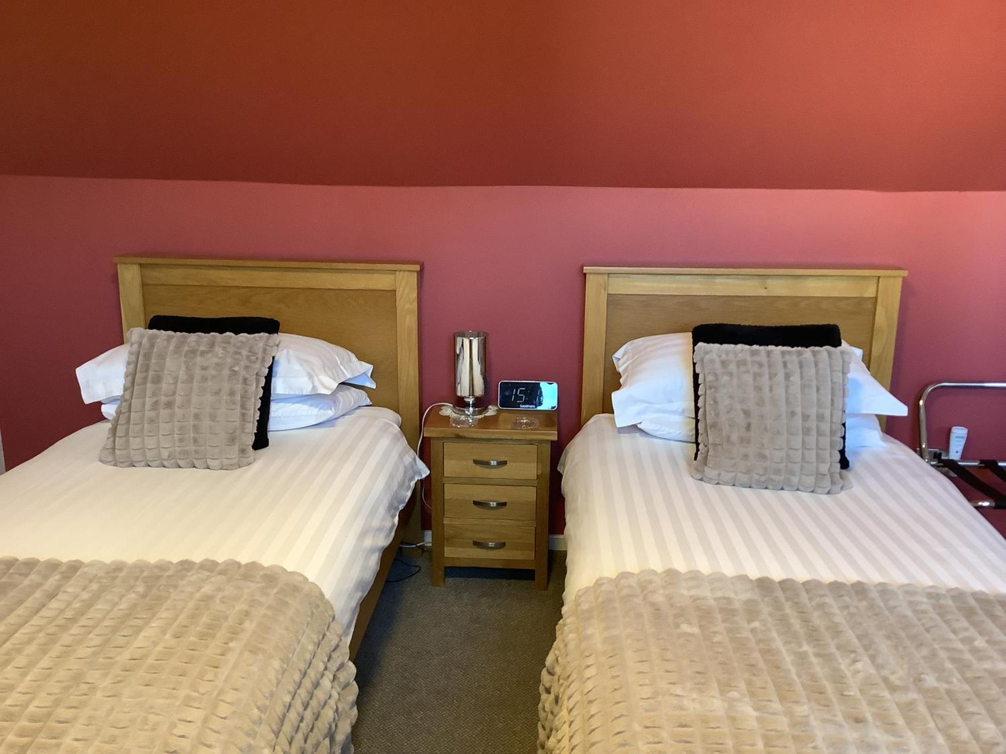 Heatherbrae Guest House カイル・オブ・ロカルシュ エクステリア 写真